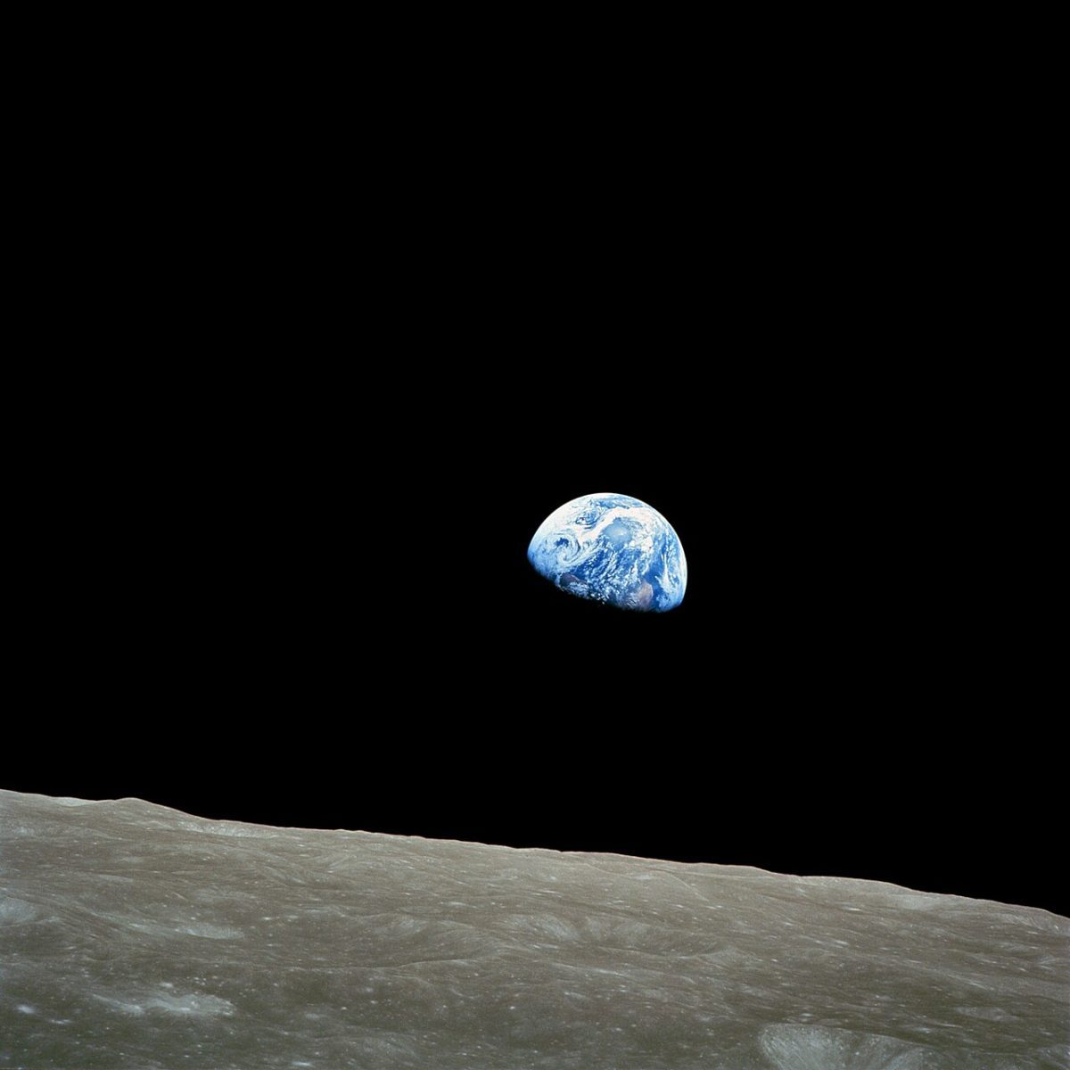 Earthrise — Apollo 8